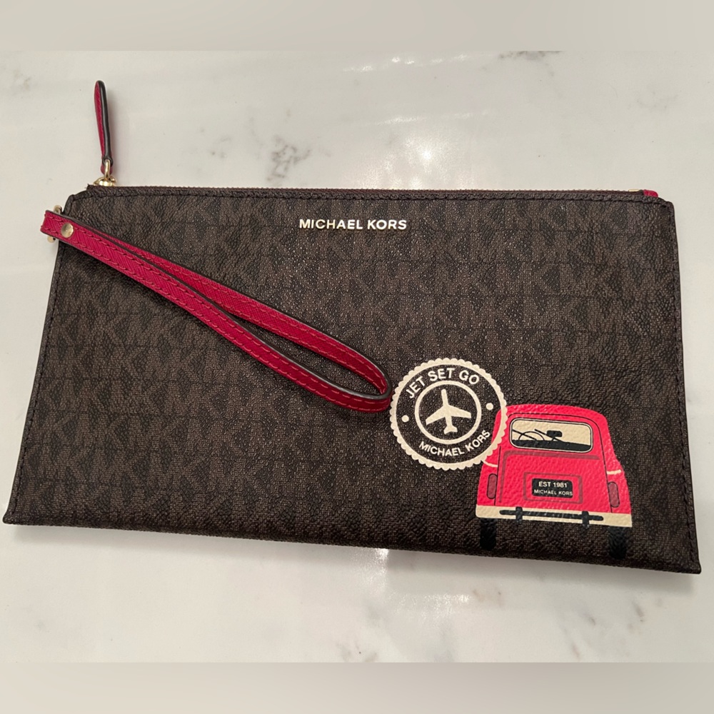 Michael Kors wristlet